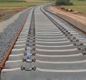 Neue Schwellen und neue Schienen in Koblenz
